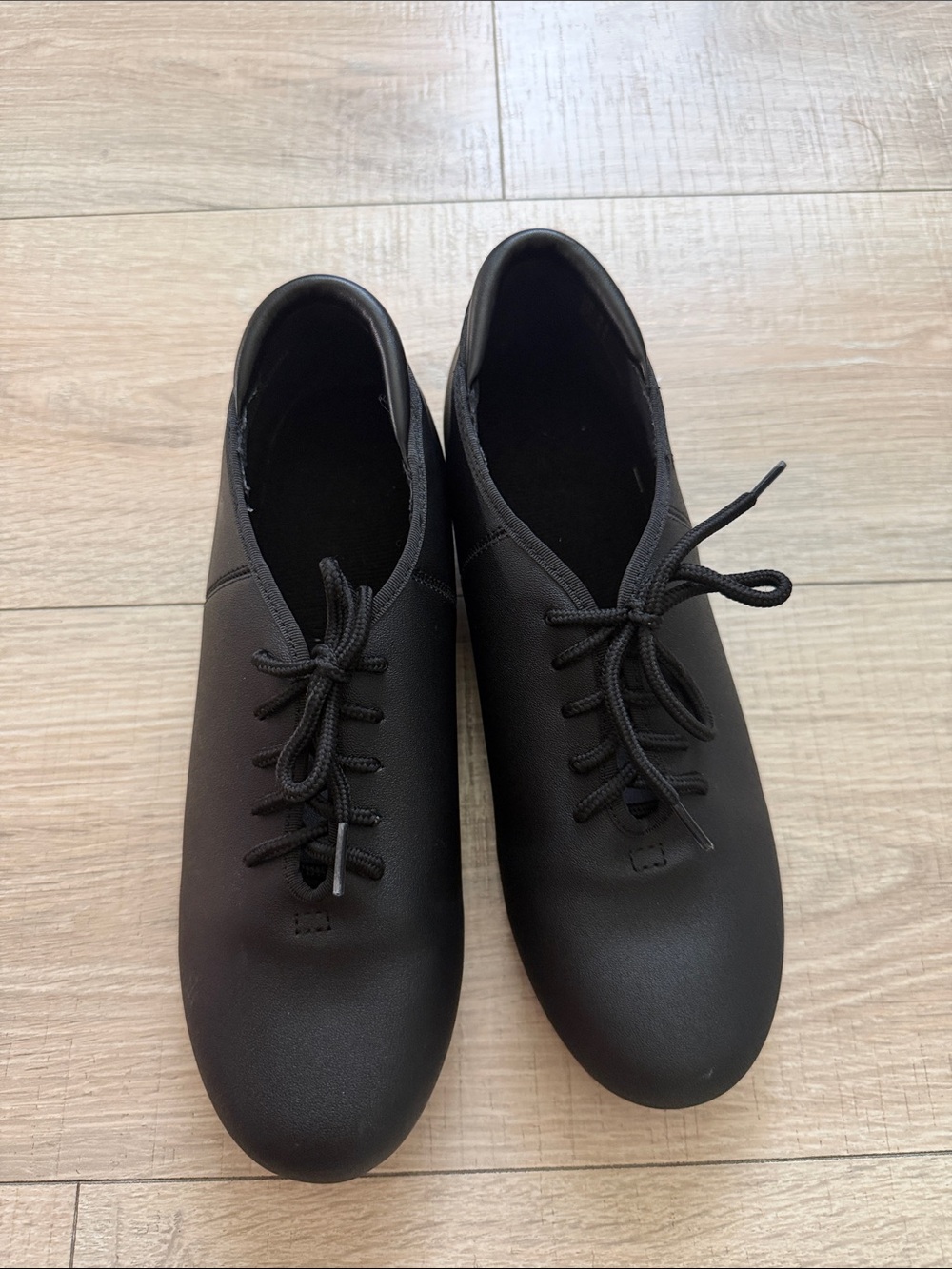 Tap shoes